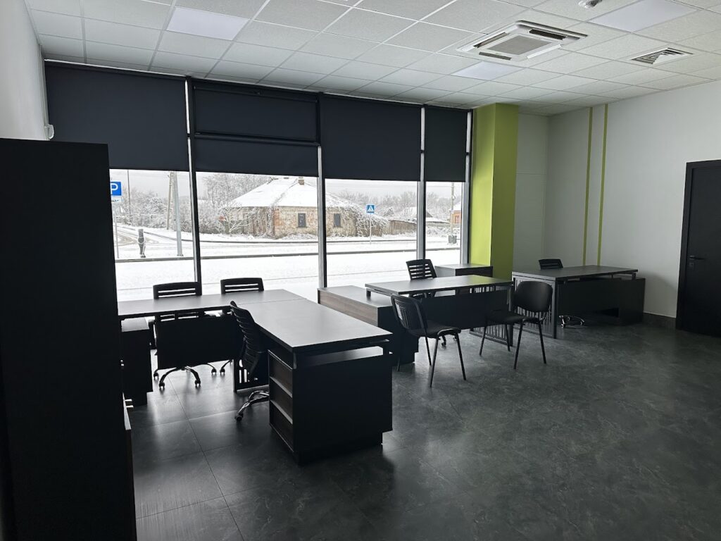 Завершили виконання комплексу електромонтажних робіт на будівництві фабрики-кухні в Харківській області.