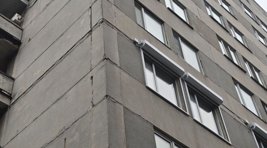 Закінчили підключення та наладку захисних ролет на відділенні інтенсивної терапії новонароджених в м. Київ.